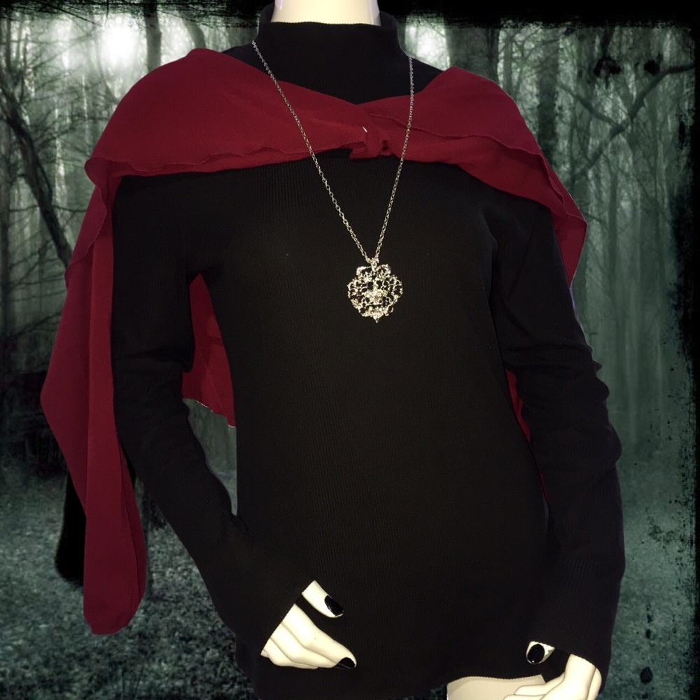 🛡MEDIEVAL MEDALLIONS (SET OF 3 WITH CHAINS)🛡